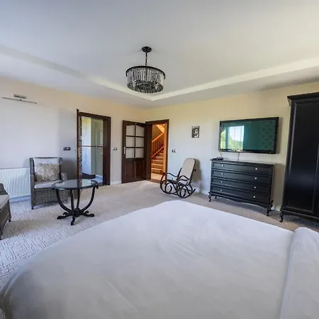 Villa Rezydencja Madrzechowo *