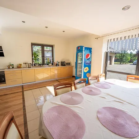 Rezydencja Madrzechowo Villa